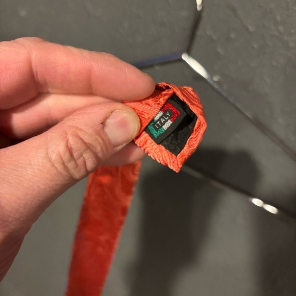 Mens Q Brand Italian Neck Tie and Vest - Picture 5 of 9